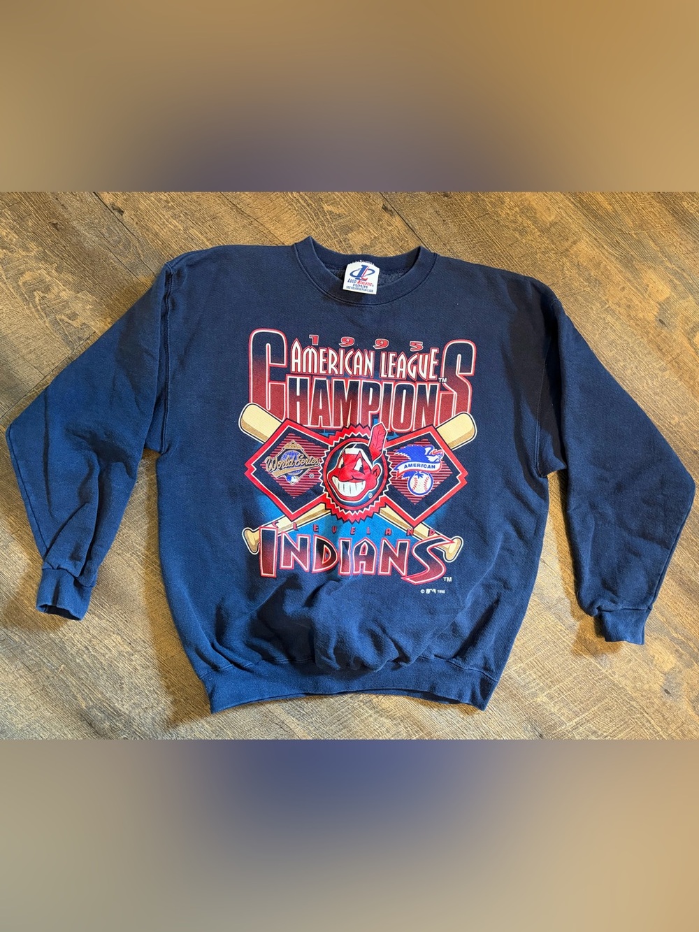 Vintage 1995 Cleveland Indians American League Champions Sweatshirt, Navy Medium